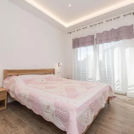 Charmantes Ferienhaus In Privlaka Mit Privatem Pool Ferienhaus Privlaka (Zadar)