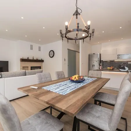 Charmantes Ferienhaus In Privlaka Mit Privatem Pool *